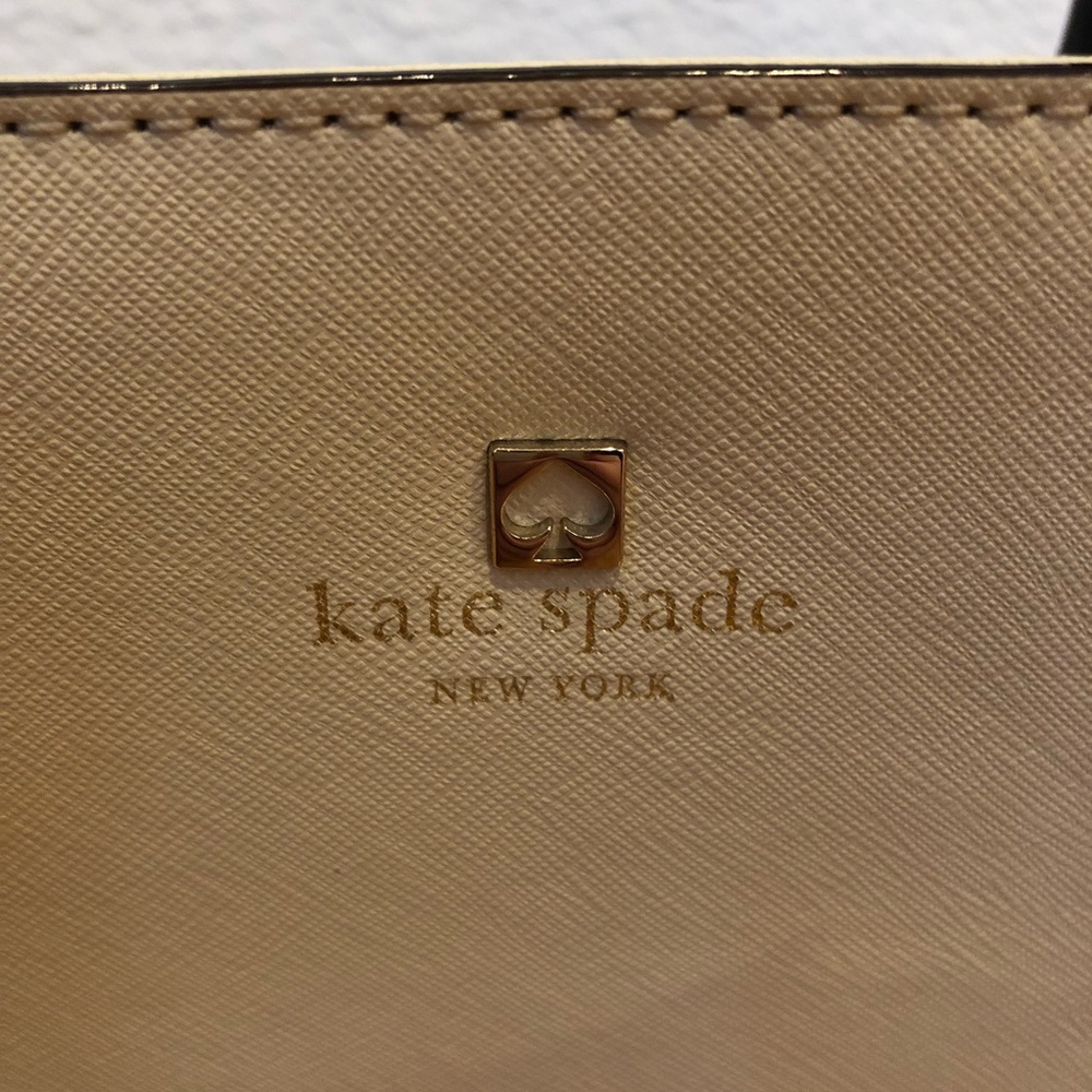 Kate Spade Black & Creme Tote (Large) - Picture 2 of 5